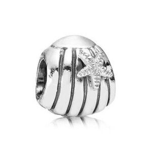 Retired Pandora Shell & Starfish Charm 🐚⭐️